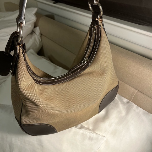 - Authentic Prada,almost new!! - Picture 14 of 15